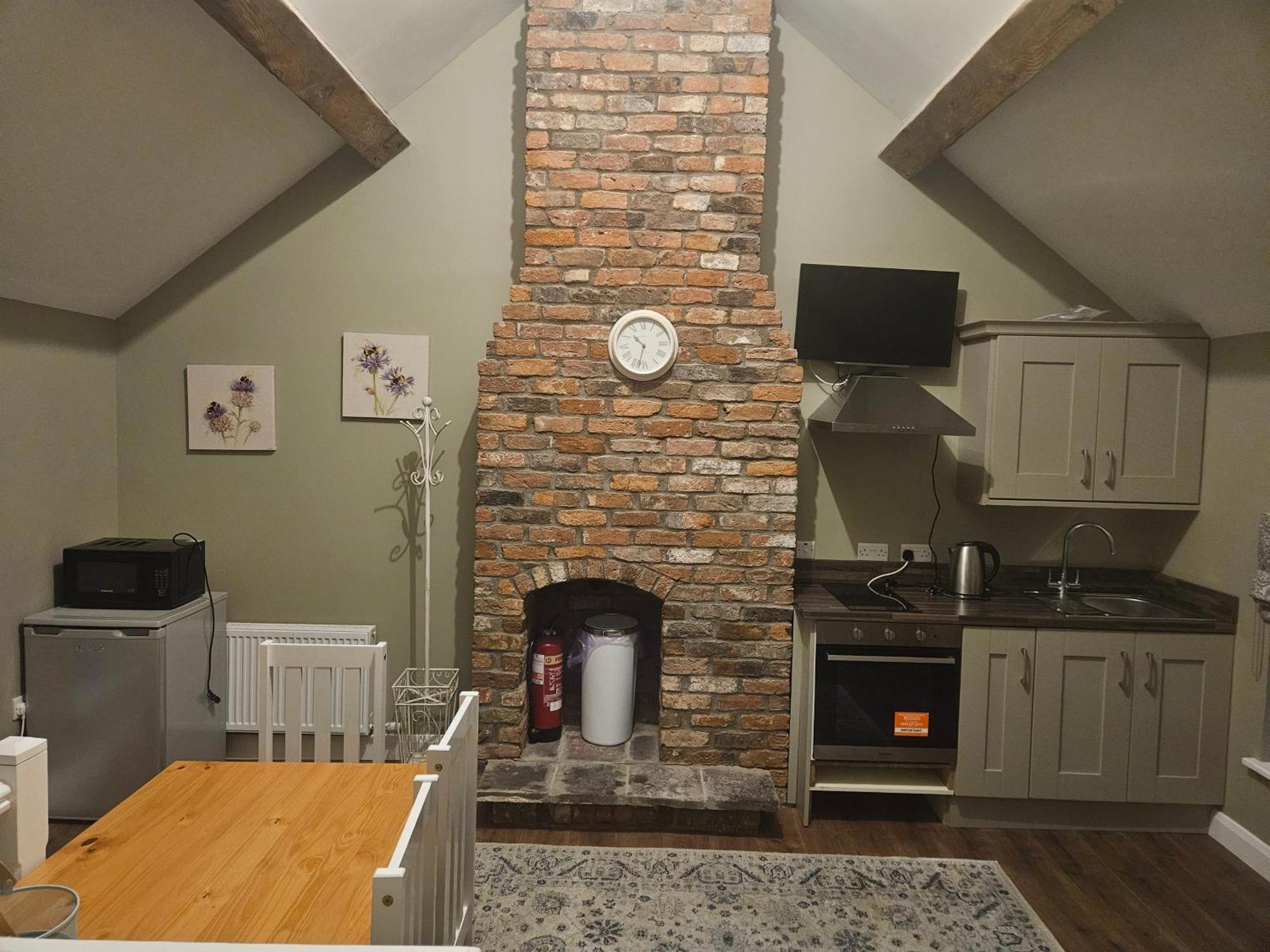 The Manor Guest Accommodation Dungiven Exteriör bild